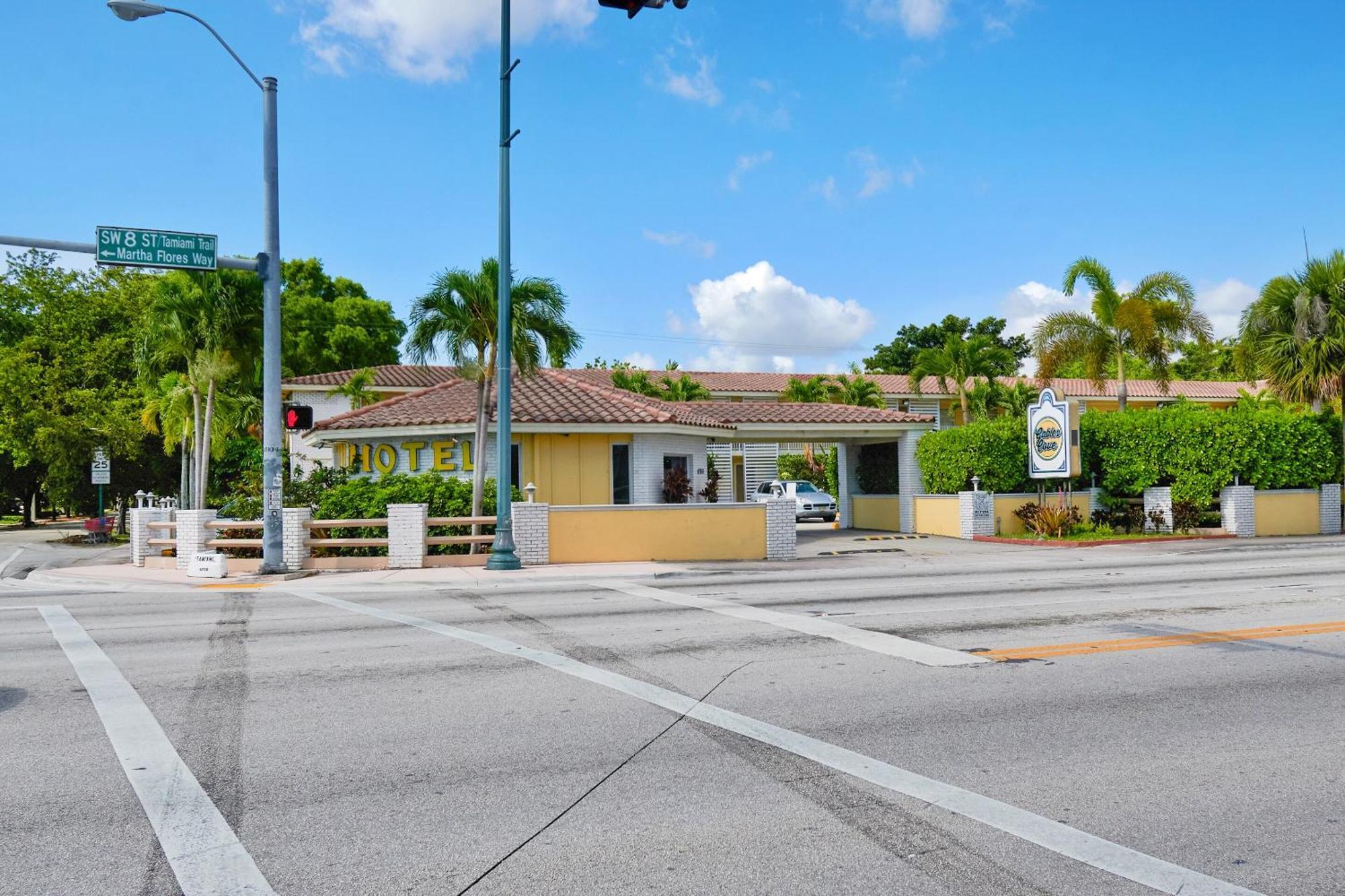 Oyo Hotel Coral Gables - Miami Airport Dış mekan fotoğraf