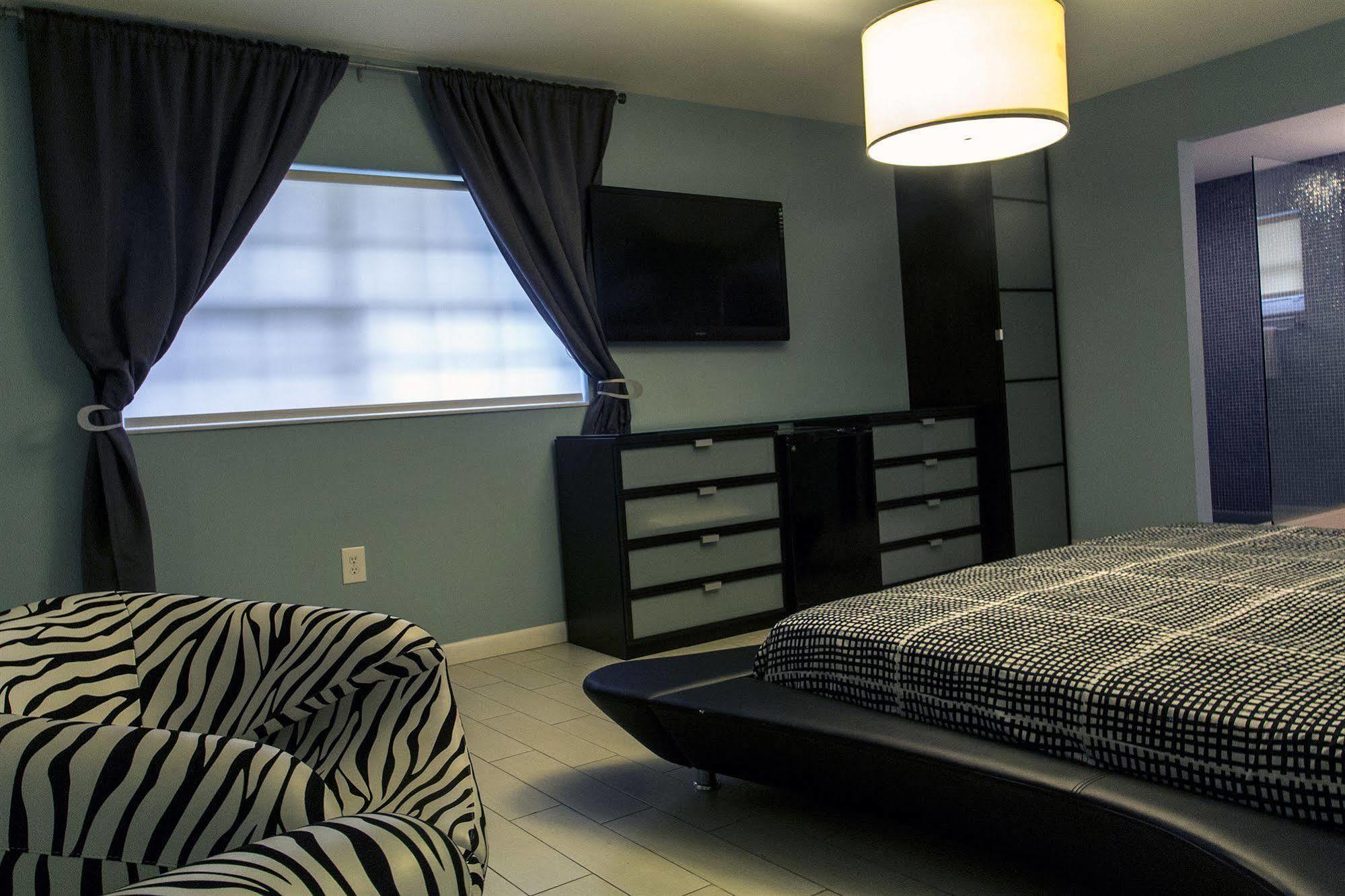 Oyo Hotel Coral Gables - Miami Airport Dış mekan fotoğraf
